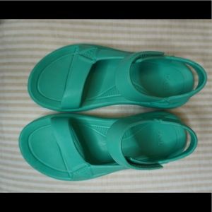 TEVA Hurricane Drift Water Friendly Sandal